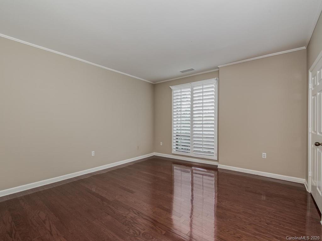 950 Cherokee Road Charlotte, NC 28207 - Photo 15 of 27 Gallery Image 15