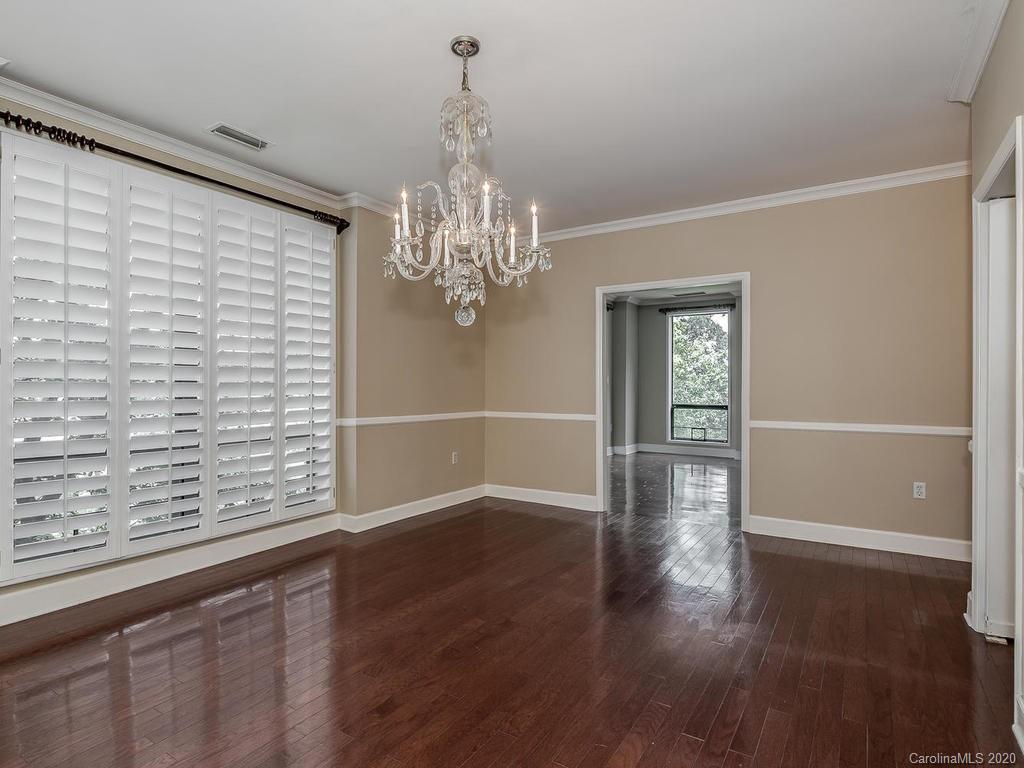 950 Cherokee Road Charlotte, NC 28207 - Photo 9 of 27 Gallery Image 9