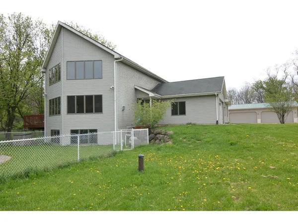 $949,900 | 4805 Schneider Drive, Fitchburg, WI 53575