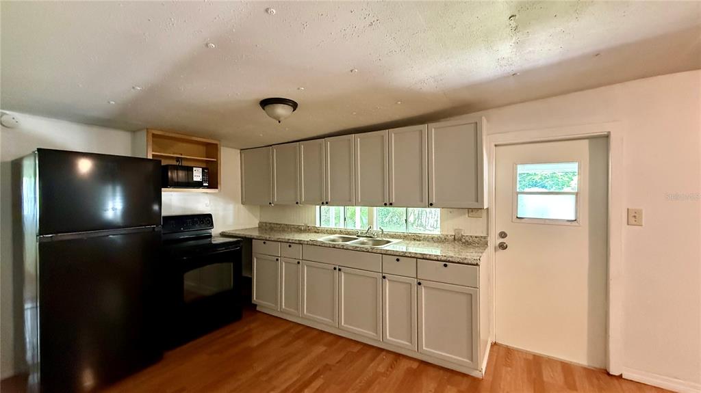 5068 Santos Road Kissimmee, FL 34746 - Photo 5 of 22