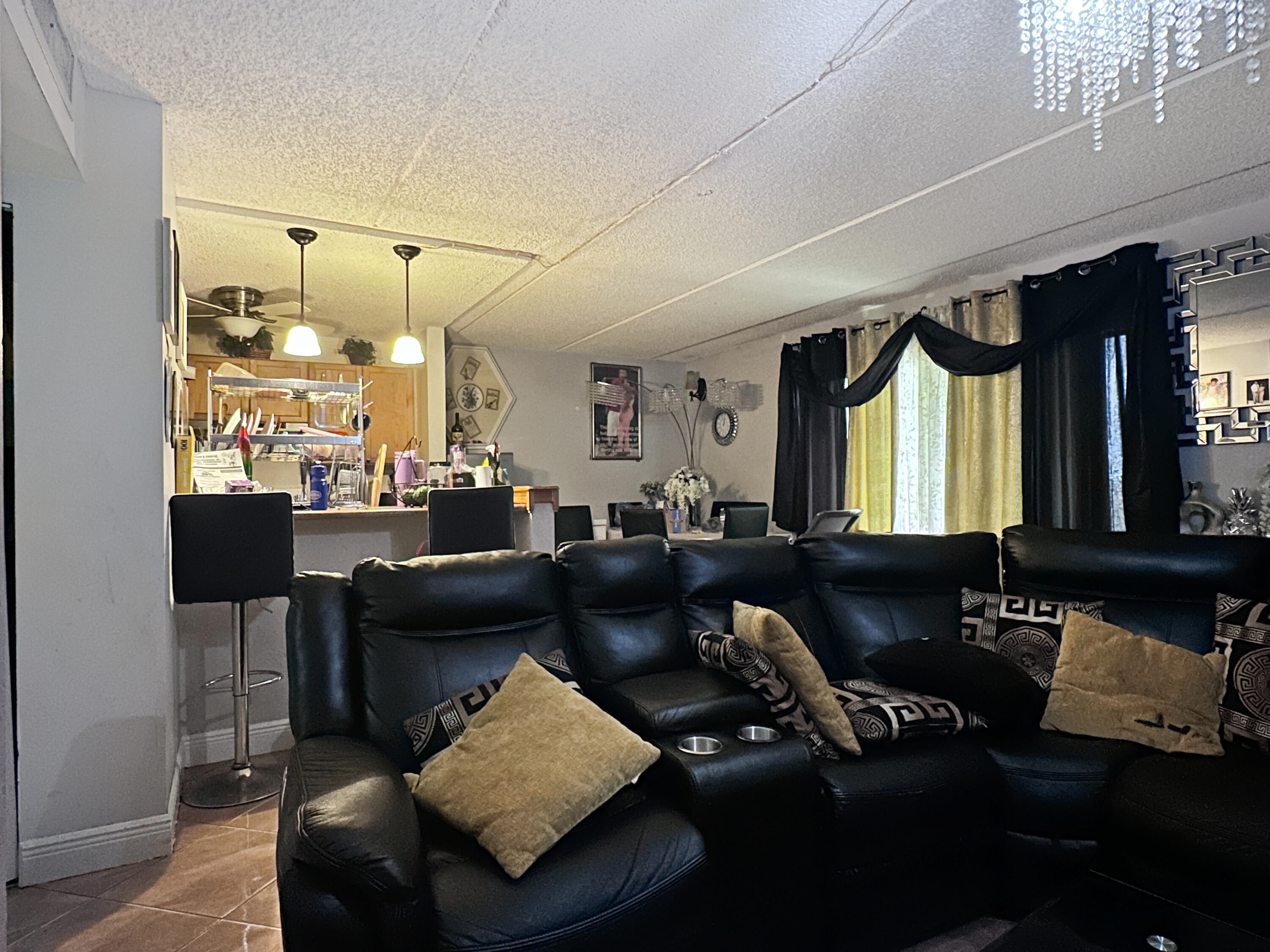 604 Meadows Circle, Unit 604 Boynton Beach, FL 33436 - Photo 4 of 15 IMG_9058