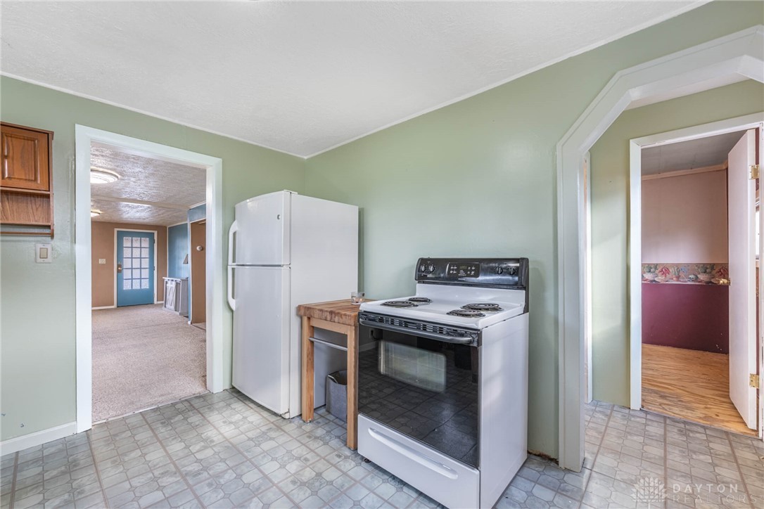 3716 Clearview Road Moraine, OH 45439 - Photo 9 of 22