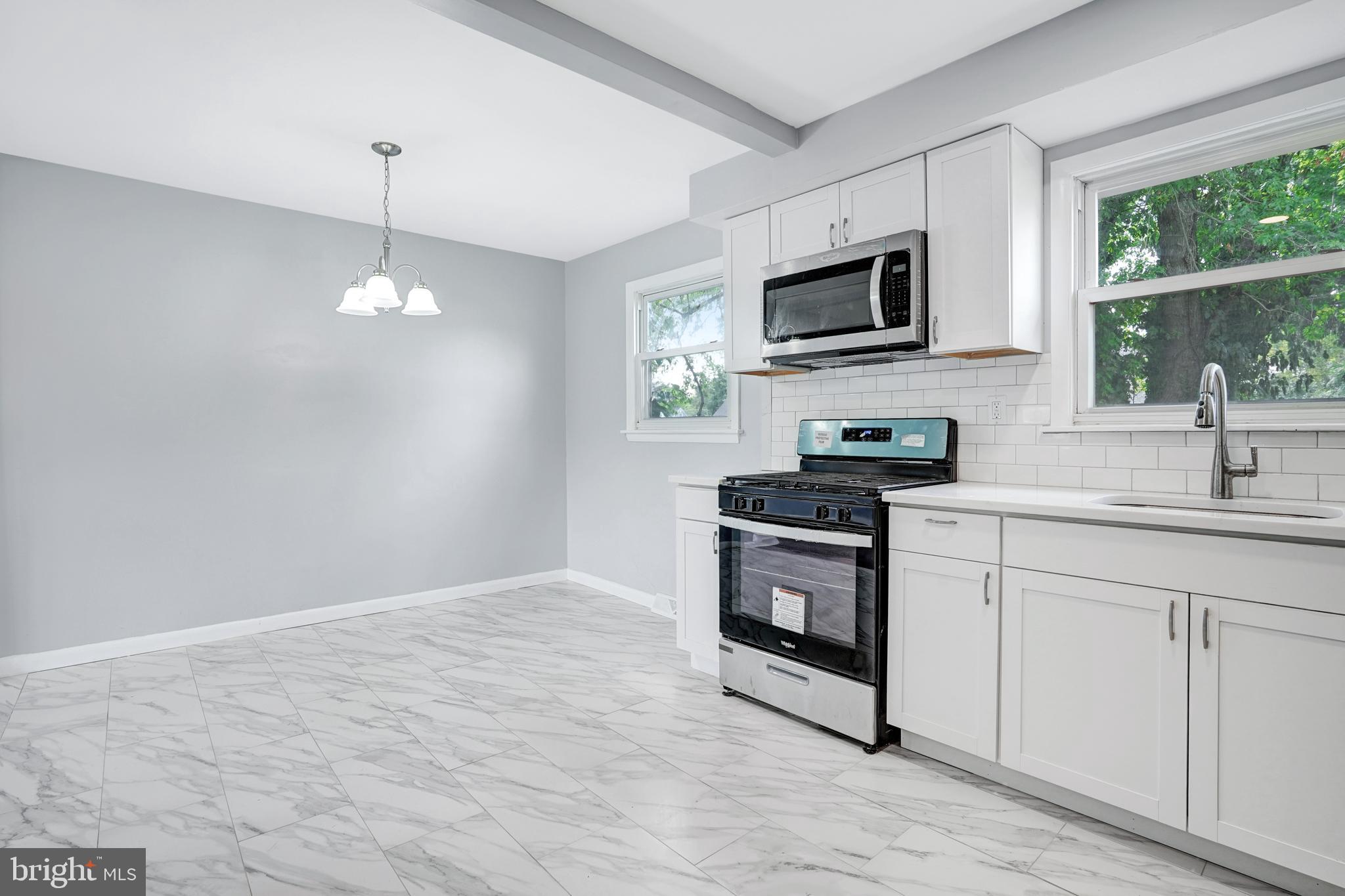 216 Aman Avenue Clementon, NJ 08021 - Photo 12 of 38