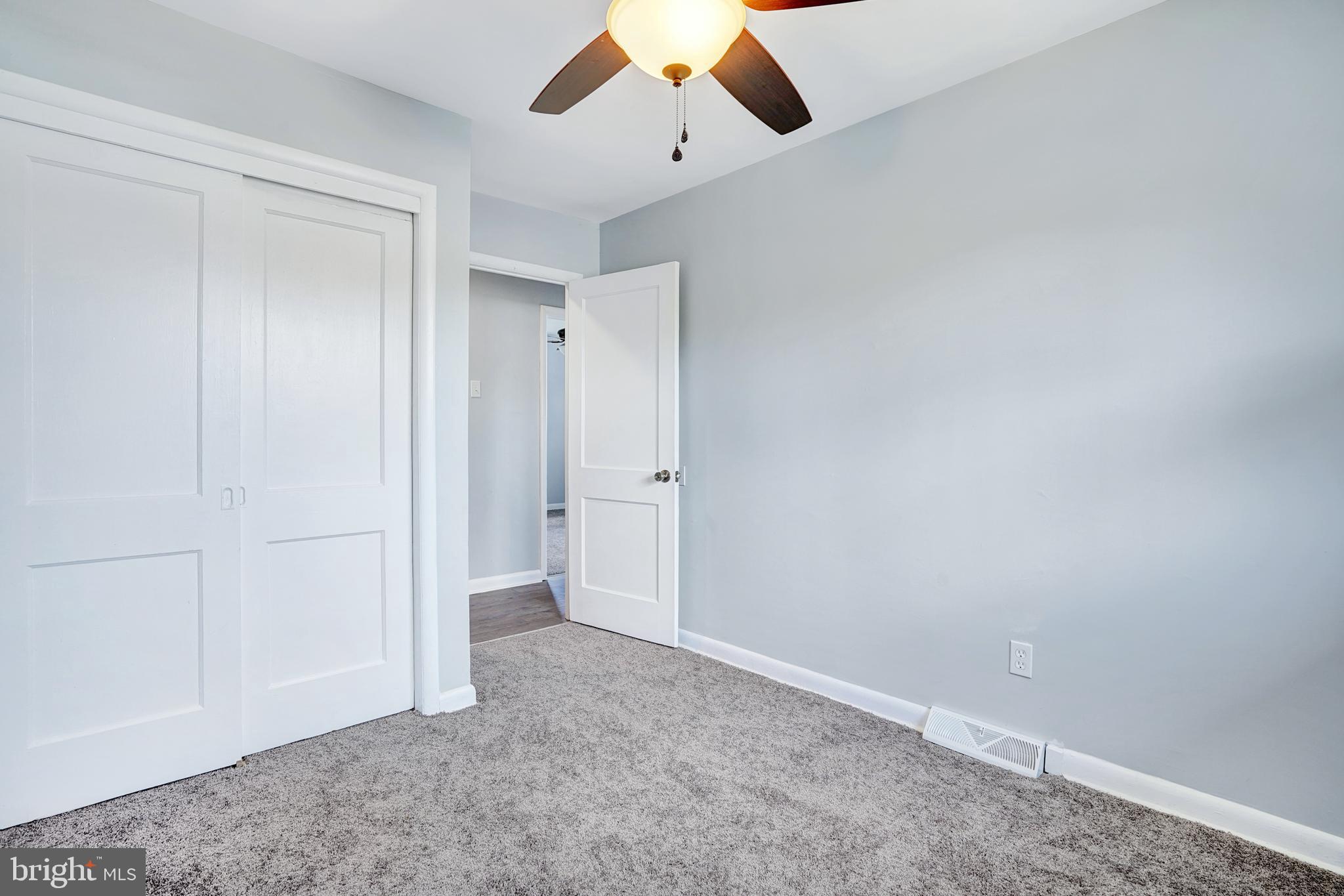 216 Aman Avenue Clementon, NJ 08021 - Photo 25 of 38