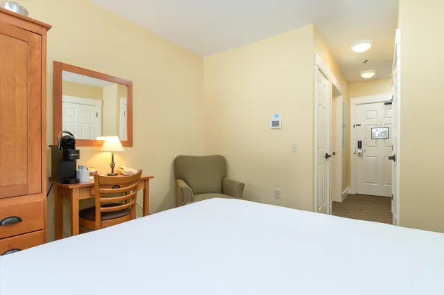 $75,000 | 371-373 Qtr I I I Jackson Gore Inn, Ludlow, VT 05149