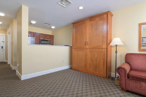 $75,000 | 371-373 Qtr I I I Jackson Gore Inn, Ludlow, VT 05149