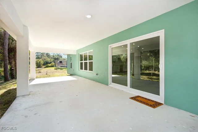 $389,000 | 802 North Avenue, Lehigh Acres, FL 33972