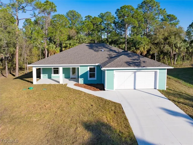 $389,000 | 802 North Avenue, Lehigh Acres, FL 33972