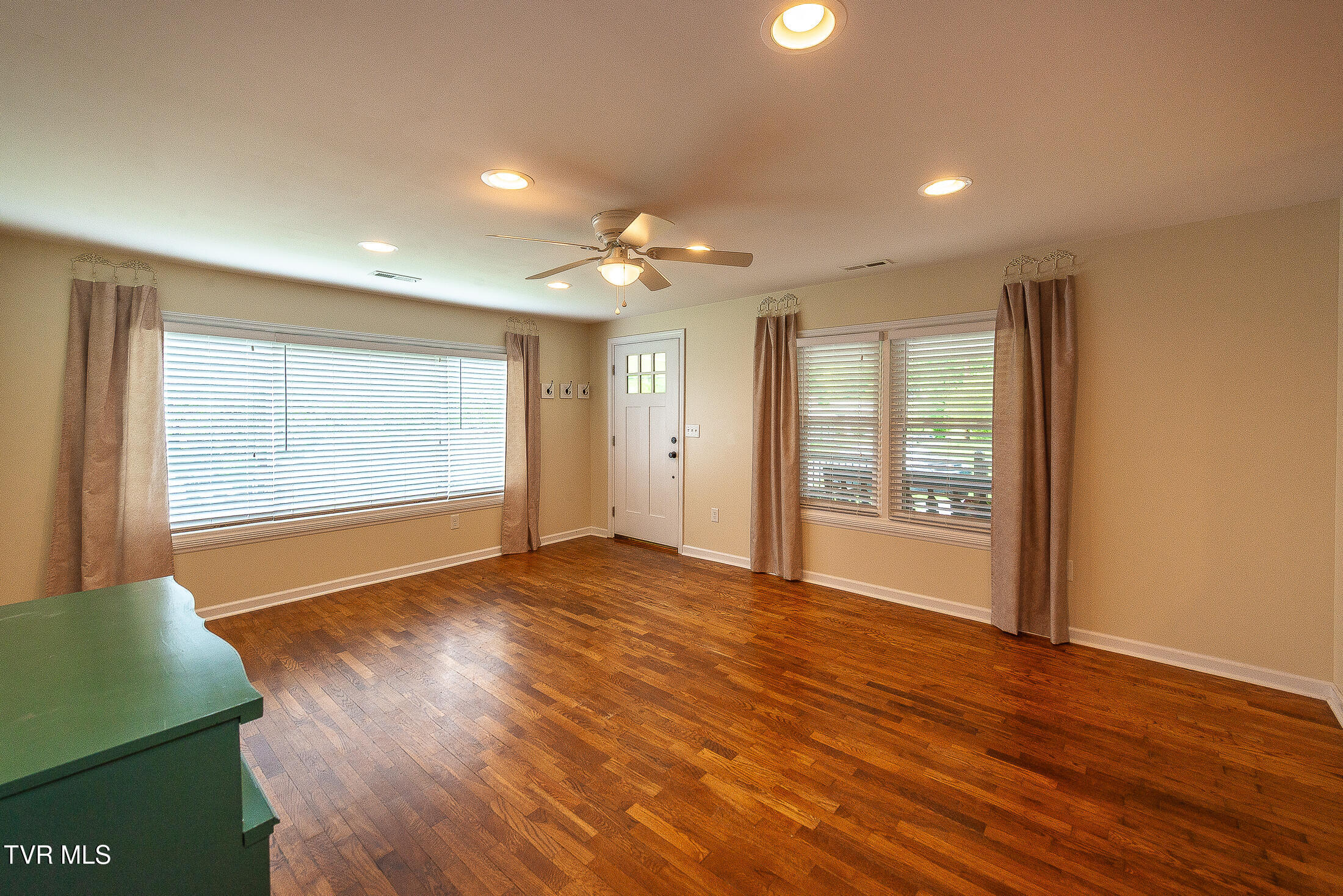 421 Lucy Road Kingsport, TN 37660 - Photo 13 of 36 DSC_8942