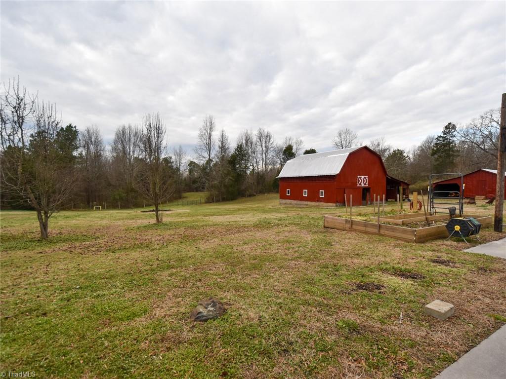 11809 Trinity Road Trinity, NC 27370 - Photo 24 of 37