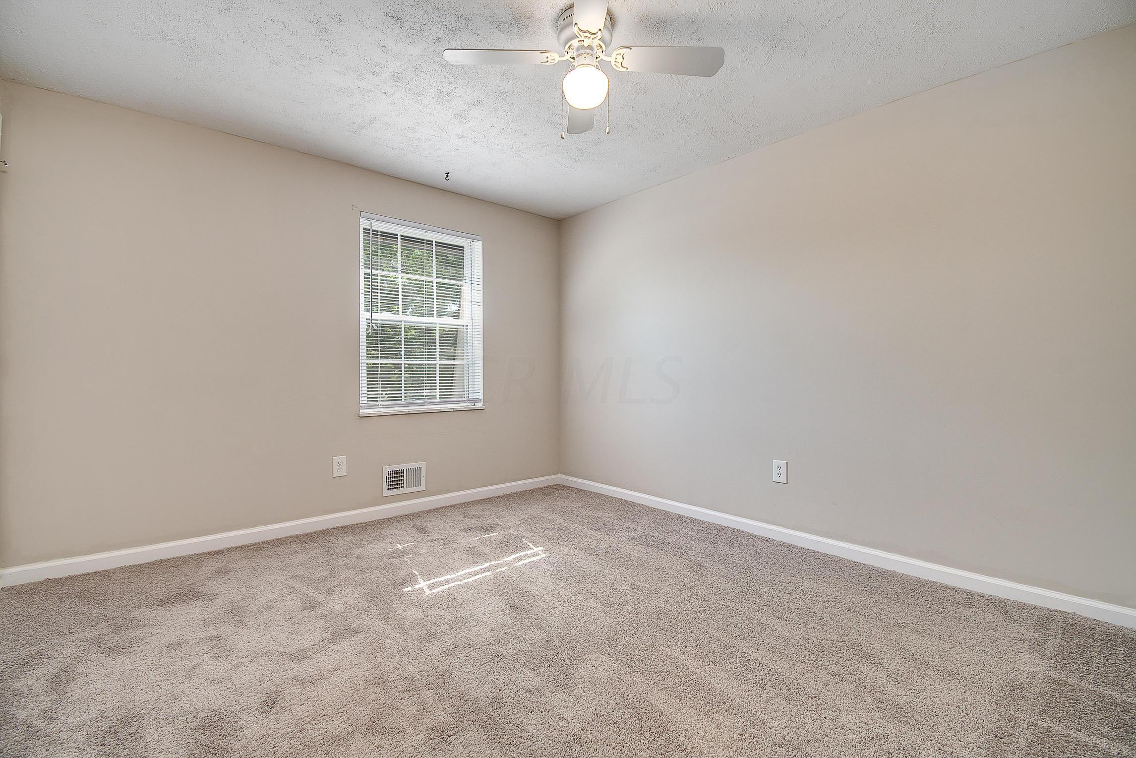 5702 Beechcroft Road, Unit C Columbus, OH 43229 - Photo 11 of 19 Gallery Image 11