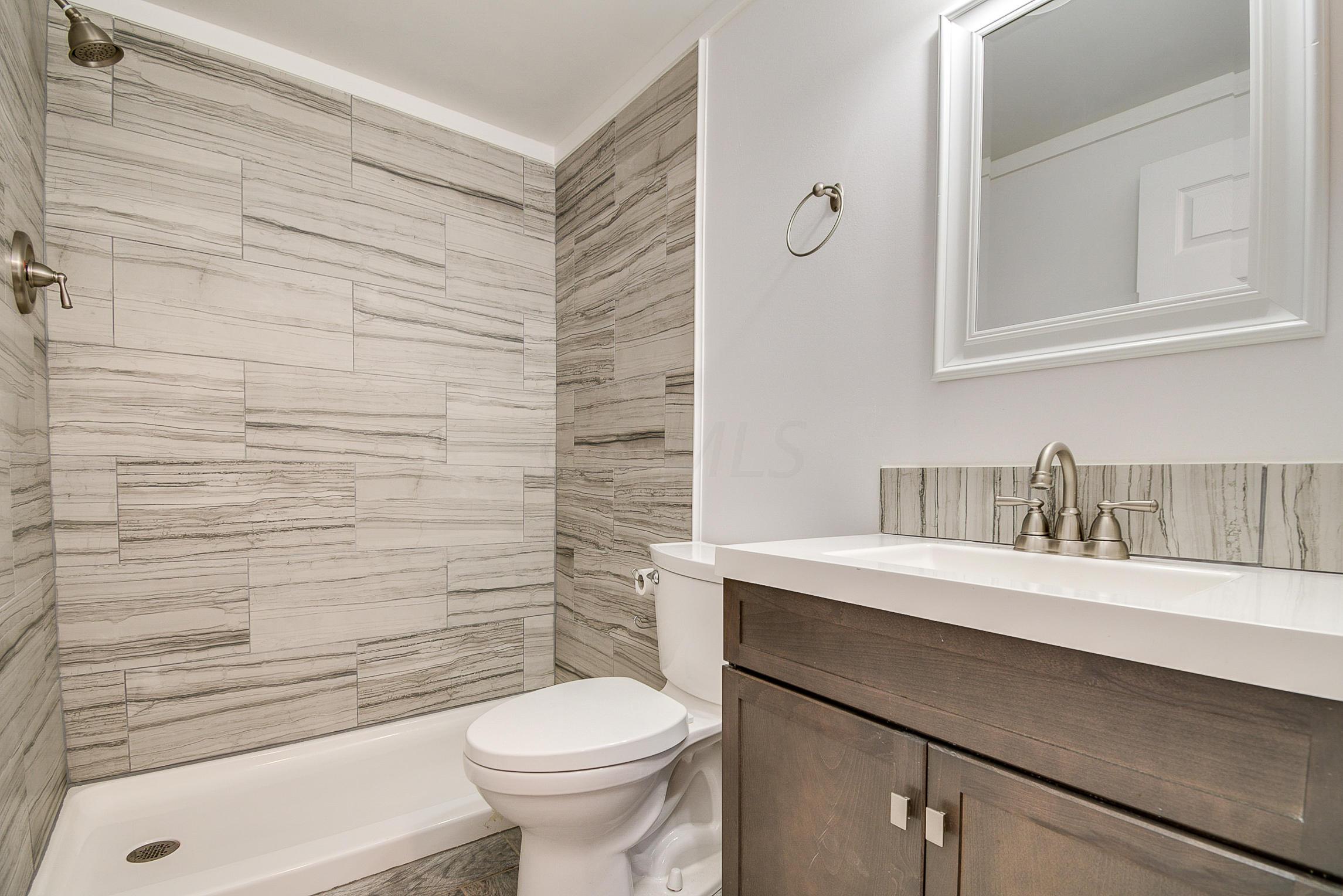 5702 Beechcroft Road, Unit C Columbus, OH 43229 - Photo 12 of 19 Gallery Image 12