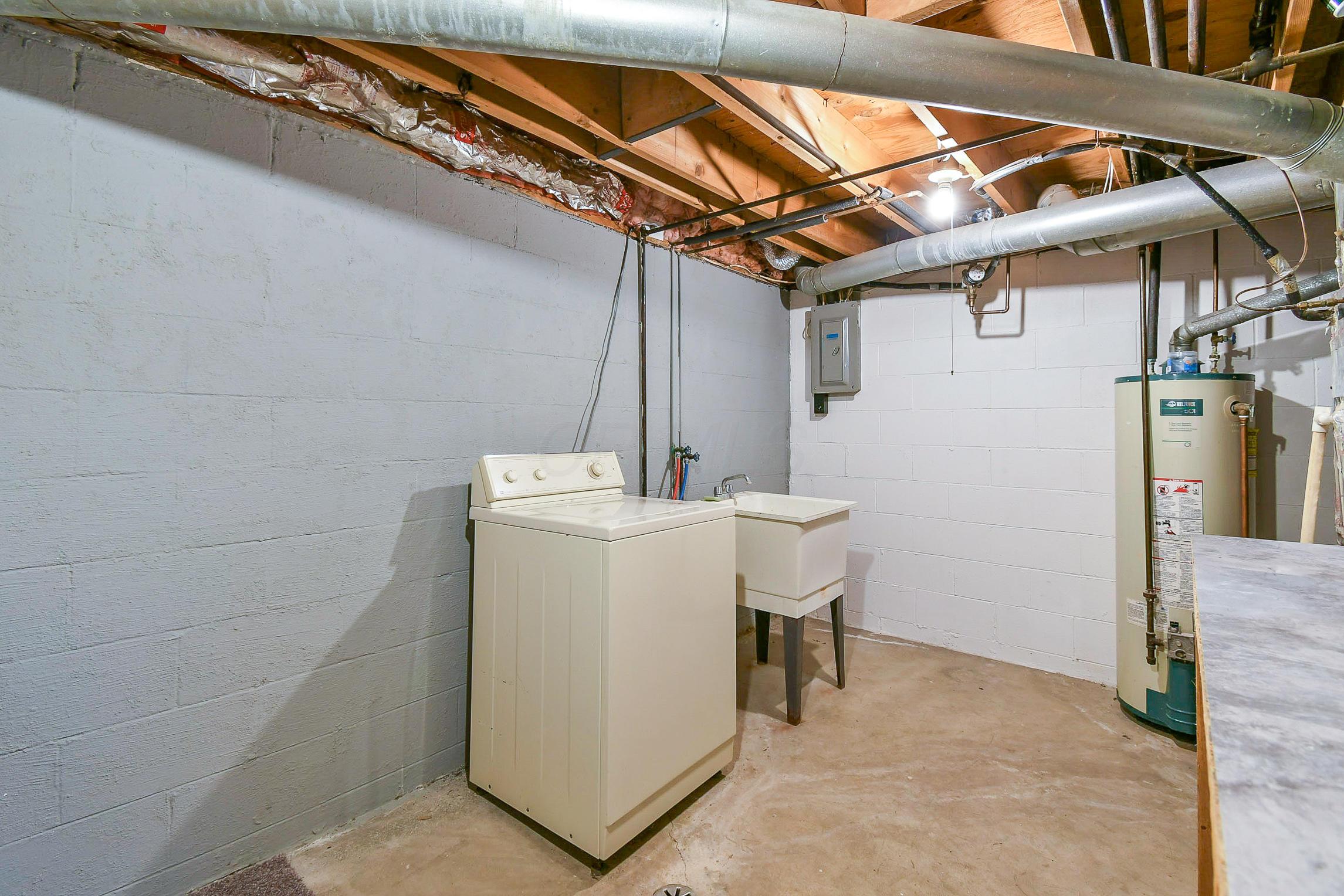 5702 Beechcroft Road, Unit C Columbus, OH 43229 - Photo 15 of 19 Gallery Image 15