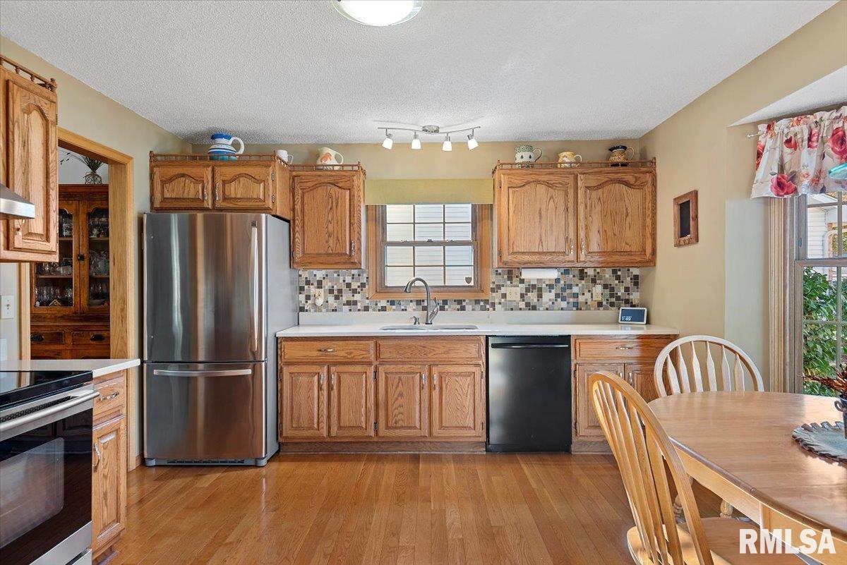 3320 Blueberry Lane Springfield, IL 62711 - Photo 4 of 41
