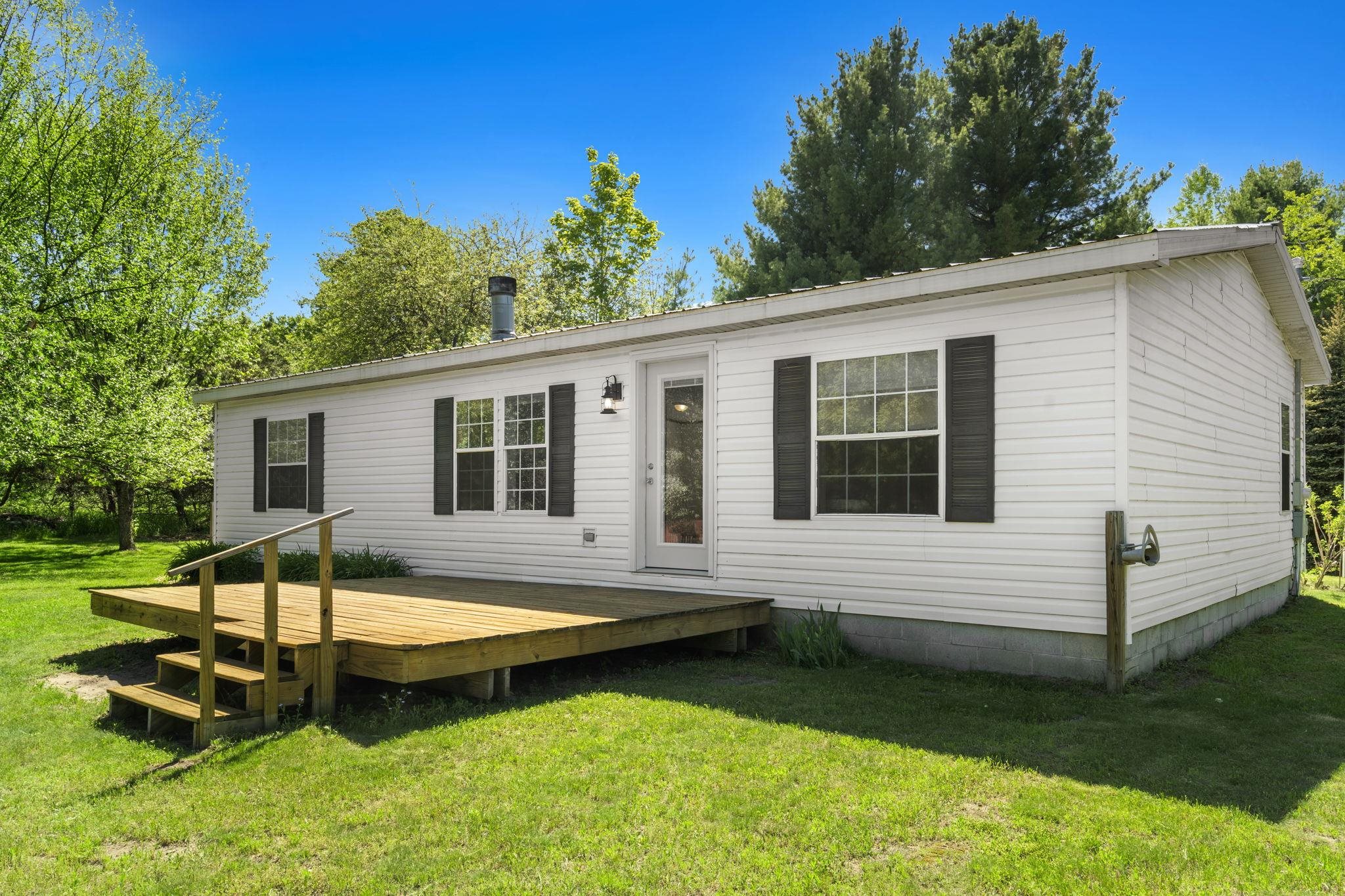 1741 North Haze Road Beulah, MI 49617 - Photo 1 of 50