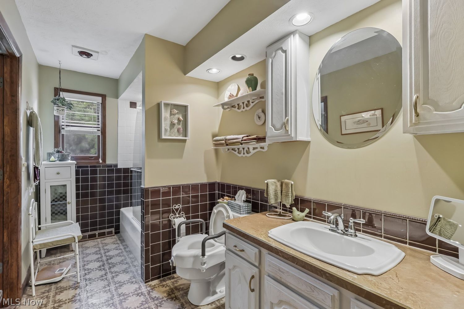 14380 Caves Road Novelty, OH 44072 - Photo 20 of 49