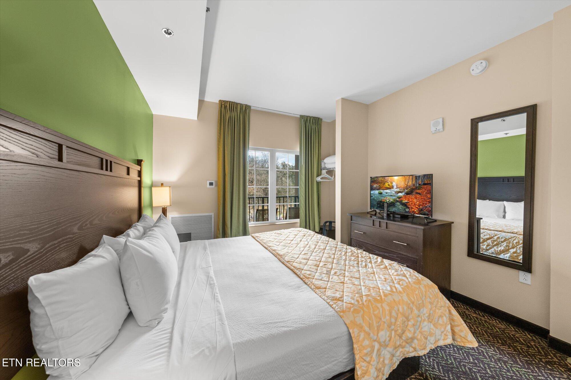 225 Collier Drive Sevierville, TN 37862 - Photo 19 of 47 15-225-Collier-Dr-3406-Sevierville-TN-15