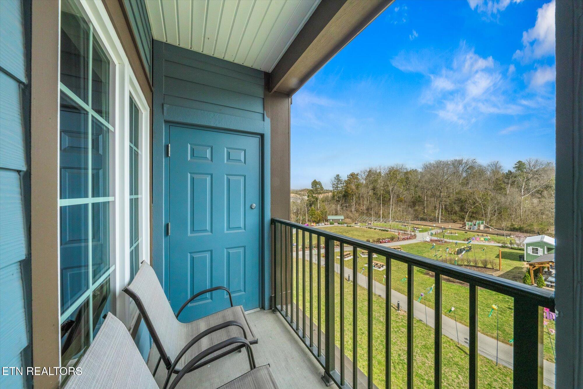 225 Collier Drive Sevierville, TN 37862 - Photo 8 of 47 04-225-Collier-Dr-3406-Sevierville-TN-4