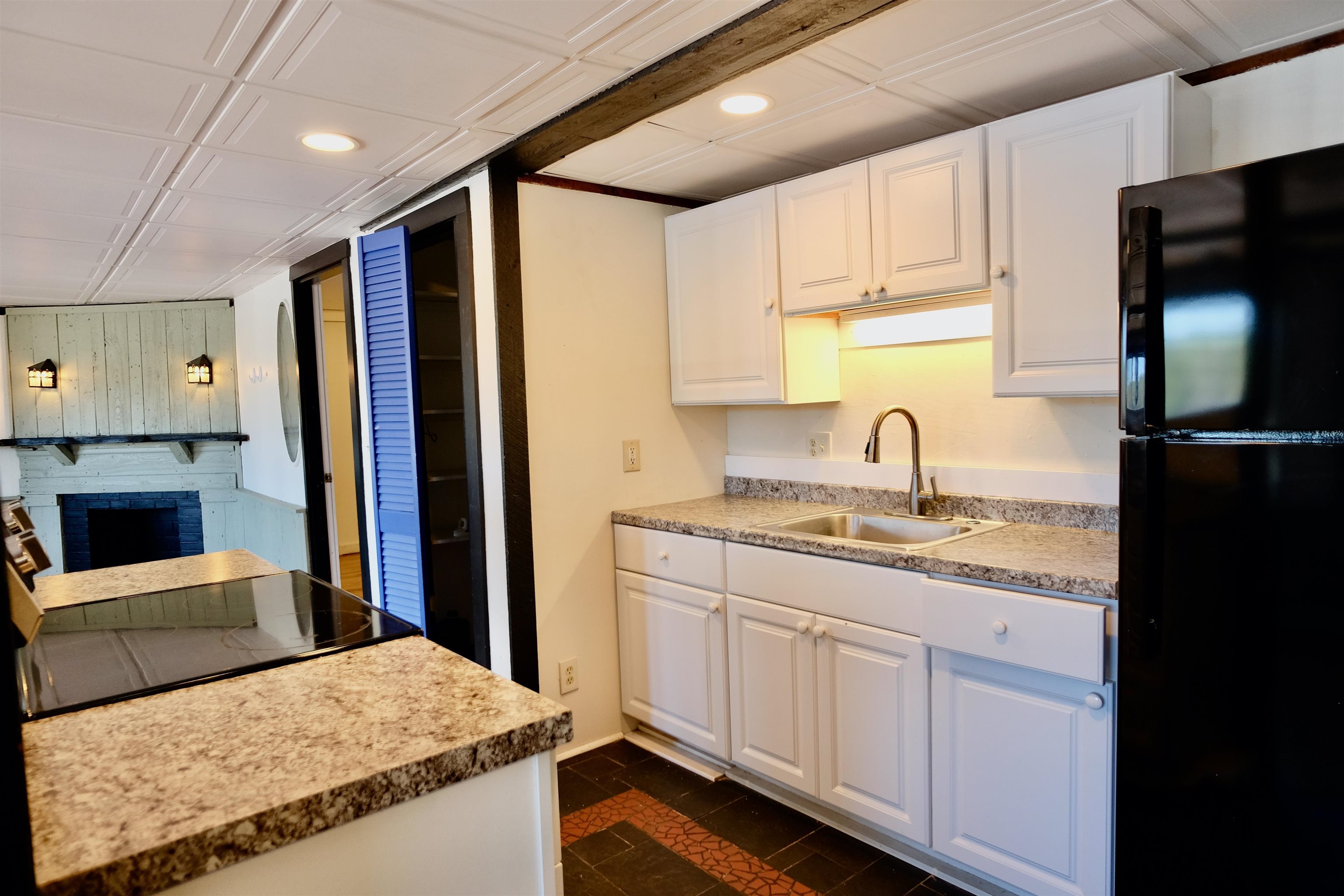 114 Garvins Falls Road Concord, NH 03301 - Photo 13 of 46