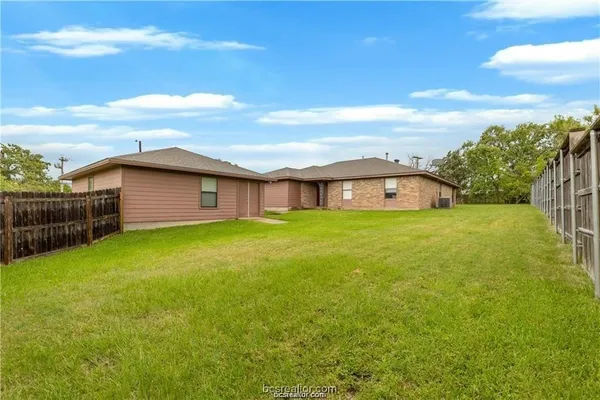 $3,750 | 807 Holleman Drive, College Station, TX 77840