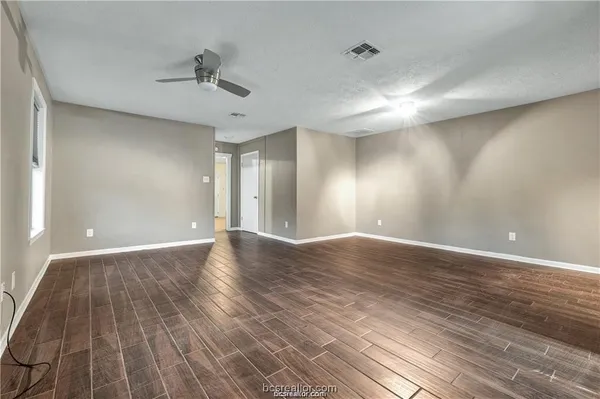 $3,750 | 807 Holleman Drive, College Station, TX 77840