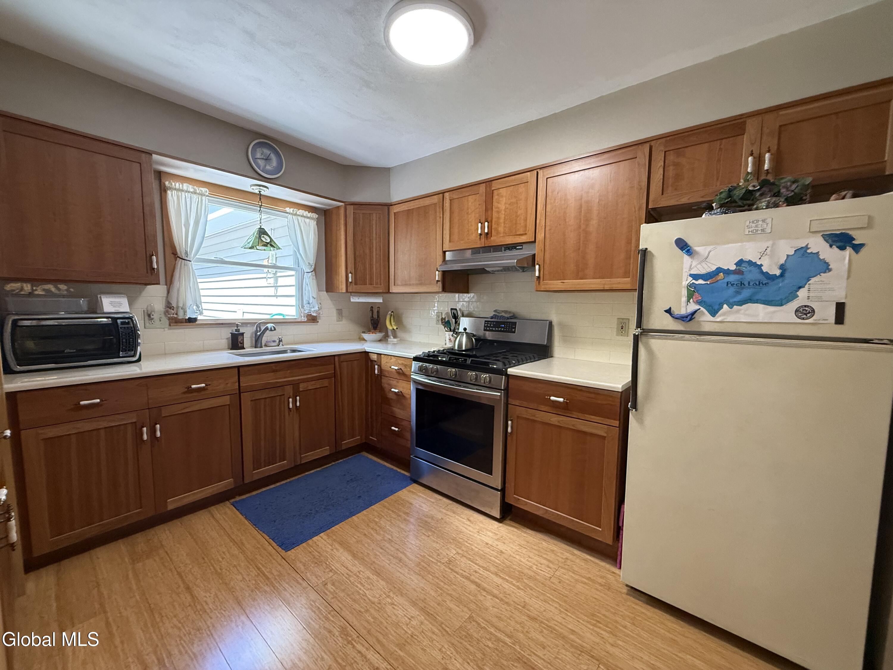 303 North Shore Road Gloversville, NY 12078 - Photo 8 of 57 IMG_5774