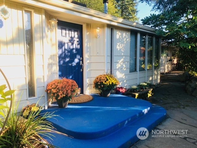 1922 Redmond Avenue Northeast Renton, WA 98056 - Photo 1 of 23 Gallery Image 1