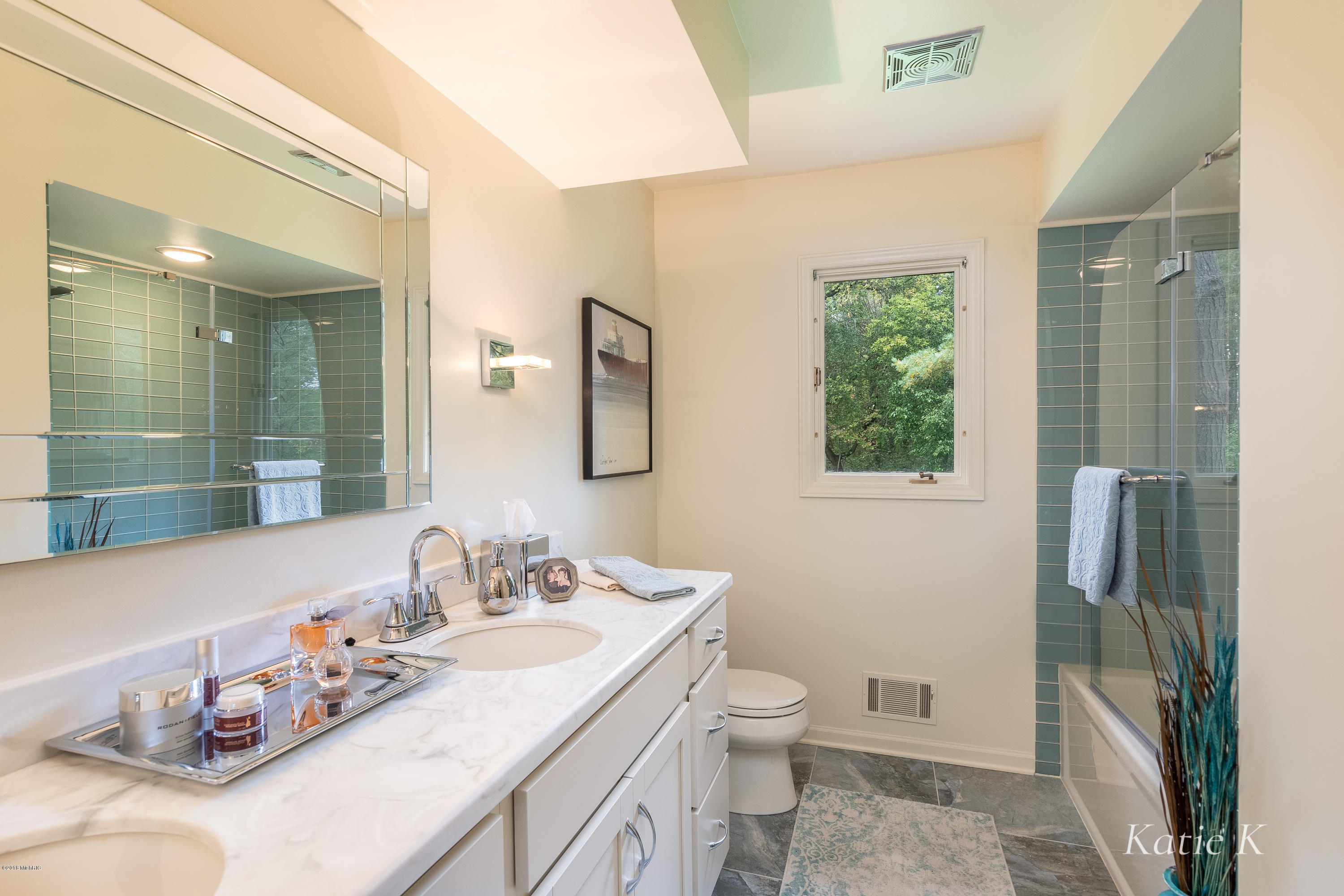 8751 Cascade Road Southeast Ada, MI 49301 - Photo 16 of 54 8751 Cascade-15