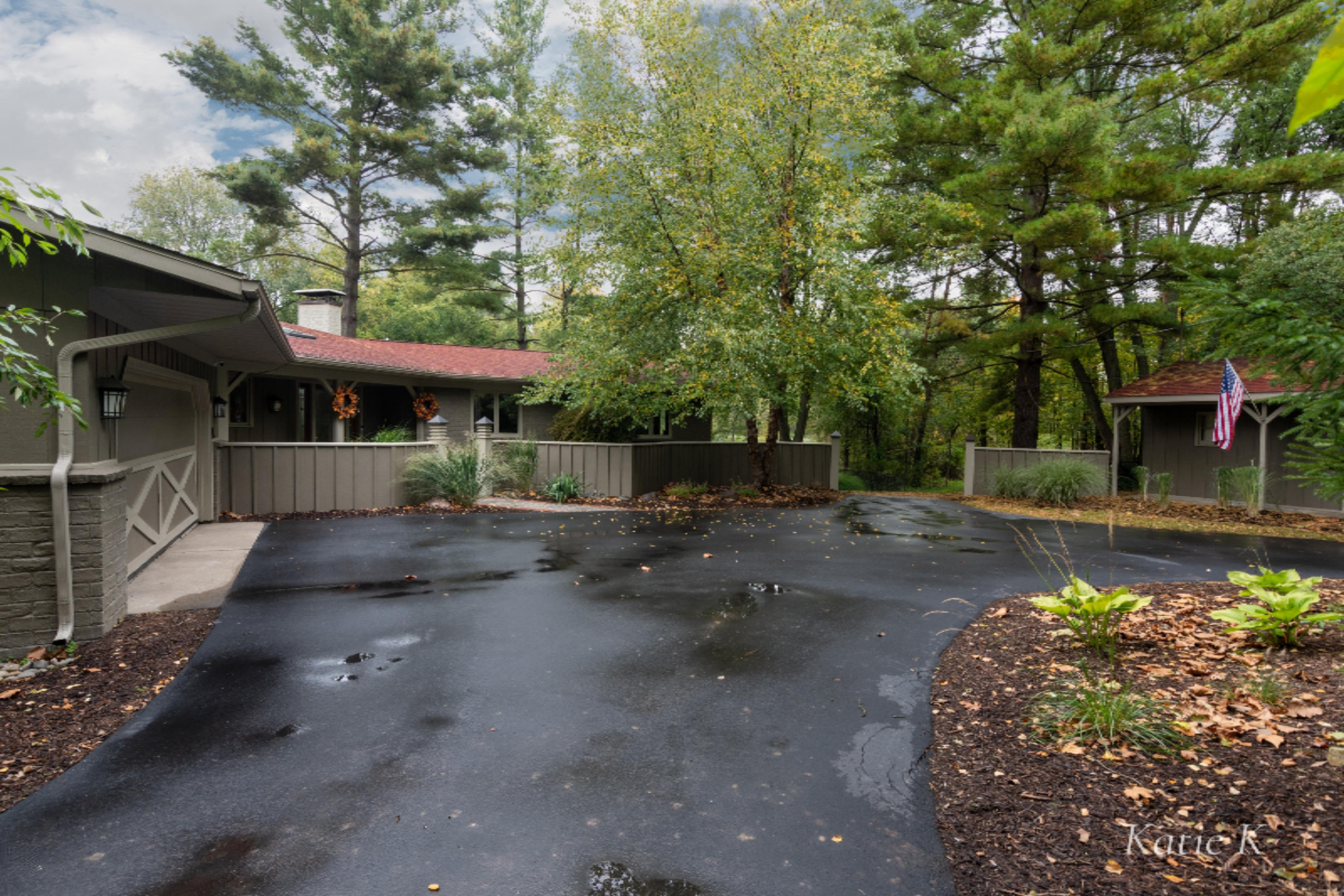 8751 Cascade Road Southeast Ada, MI 49301 - Photo 3 of 54 8751 Cascade-3