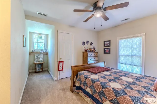 $359,900 | 31201 Osborn Drive, Lebanon, MO 65536