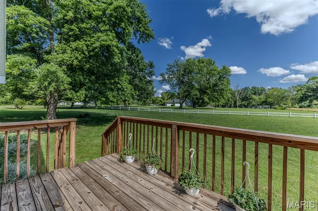 $359,900 | 31201 Osborn Drive, Lebanon, MO 65536