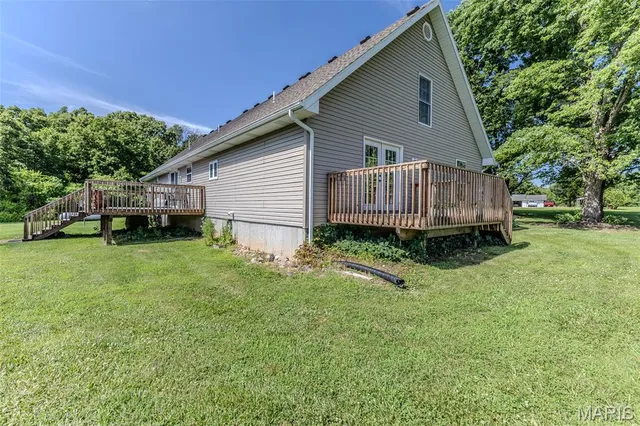 $359,900 | 31201 Osborn Drive, Lebanon, MO 65536