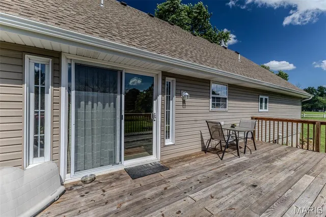 $359,900 | 31201 Osborn Drive, Lebanon, MO 65536