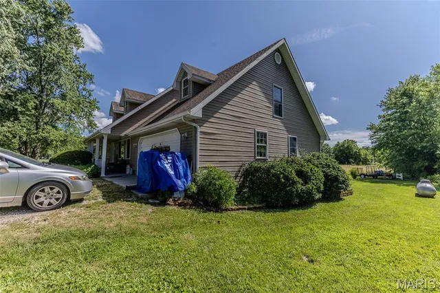 $359,900 | 31201 Osborn Drive, Lebanon, MO 65536