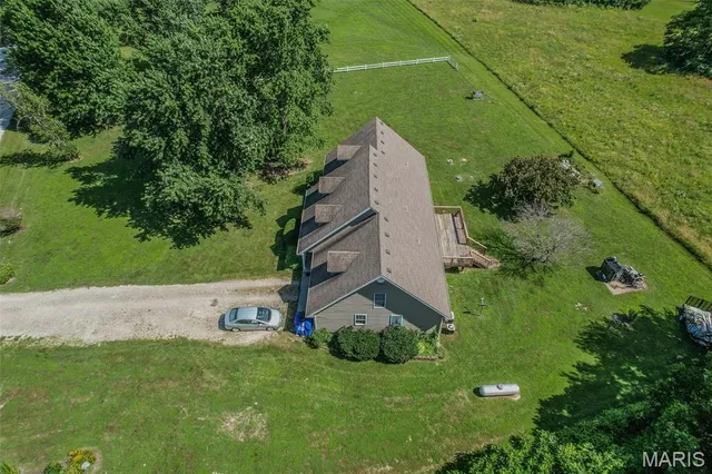 $359,900 | 31201 Osborn Drive, Lebanon, MO 65536