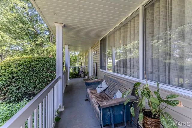 $359,900 | 31201 Osborn Drive, Lebanon, MO 65536