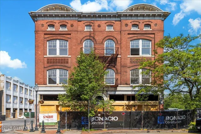 $16 | 41 South Street, Glens Falls, NY 12801