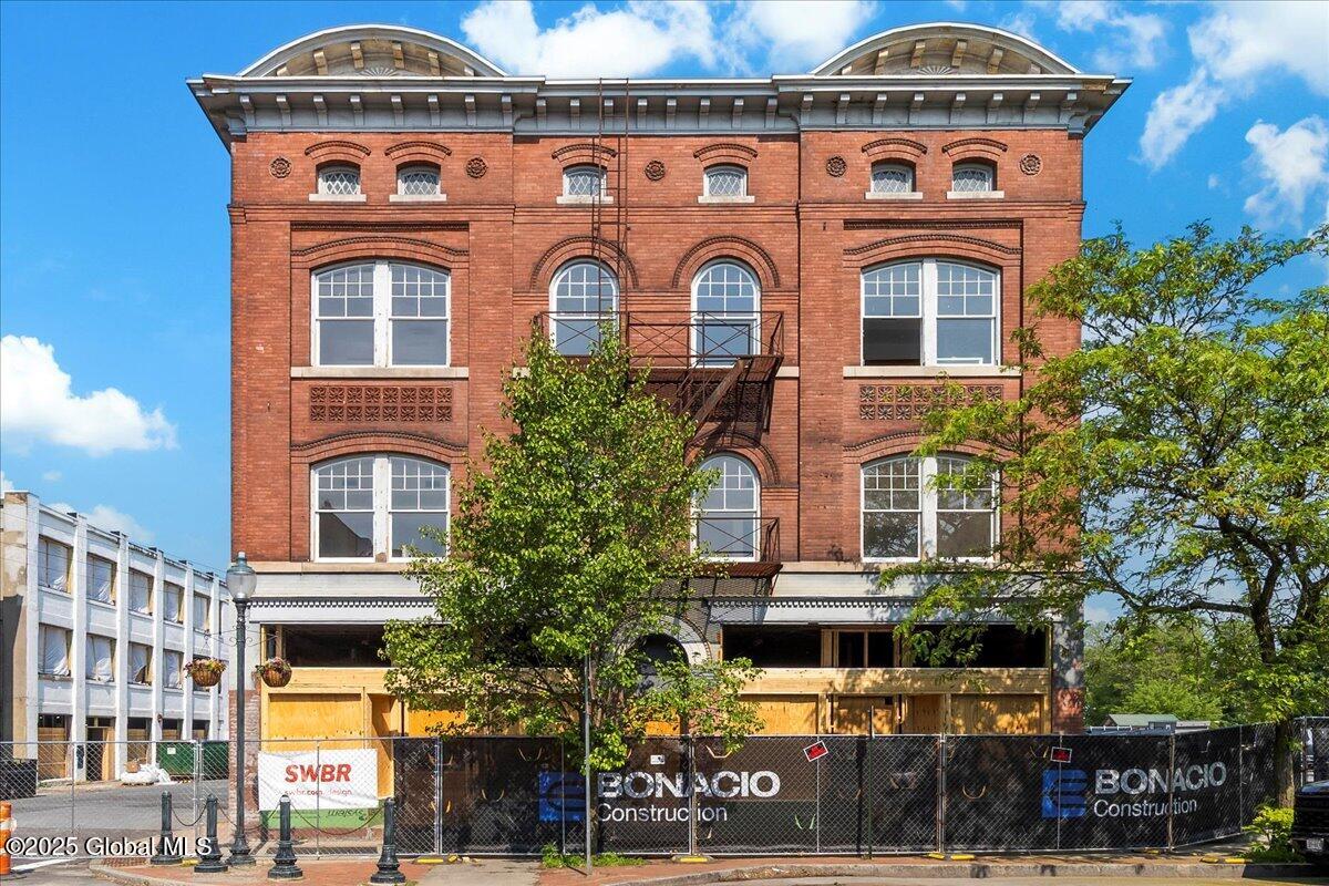 41 South Street Glens Falls, NY 12801 - Photo 3 of 29 40-IMG_0876