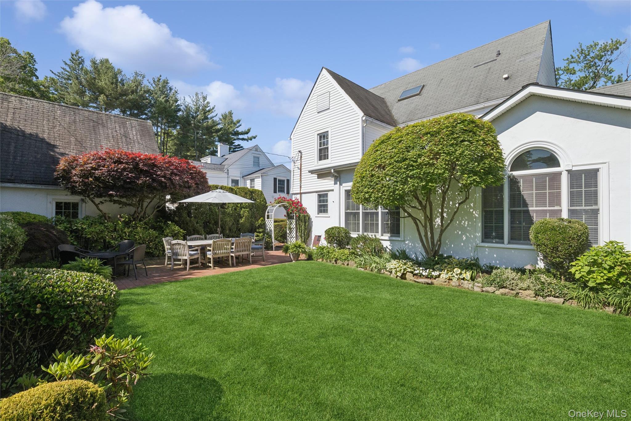 153 Roxbury Road Garden City, NY 11530 - Photo 36 of 42