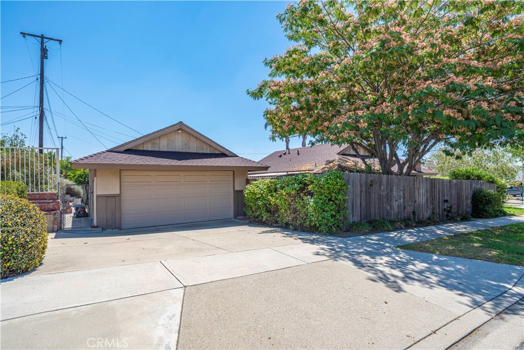 8630 Holly Street Rancho Cucamonga, CA 91701 - Photo 5 of 50