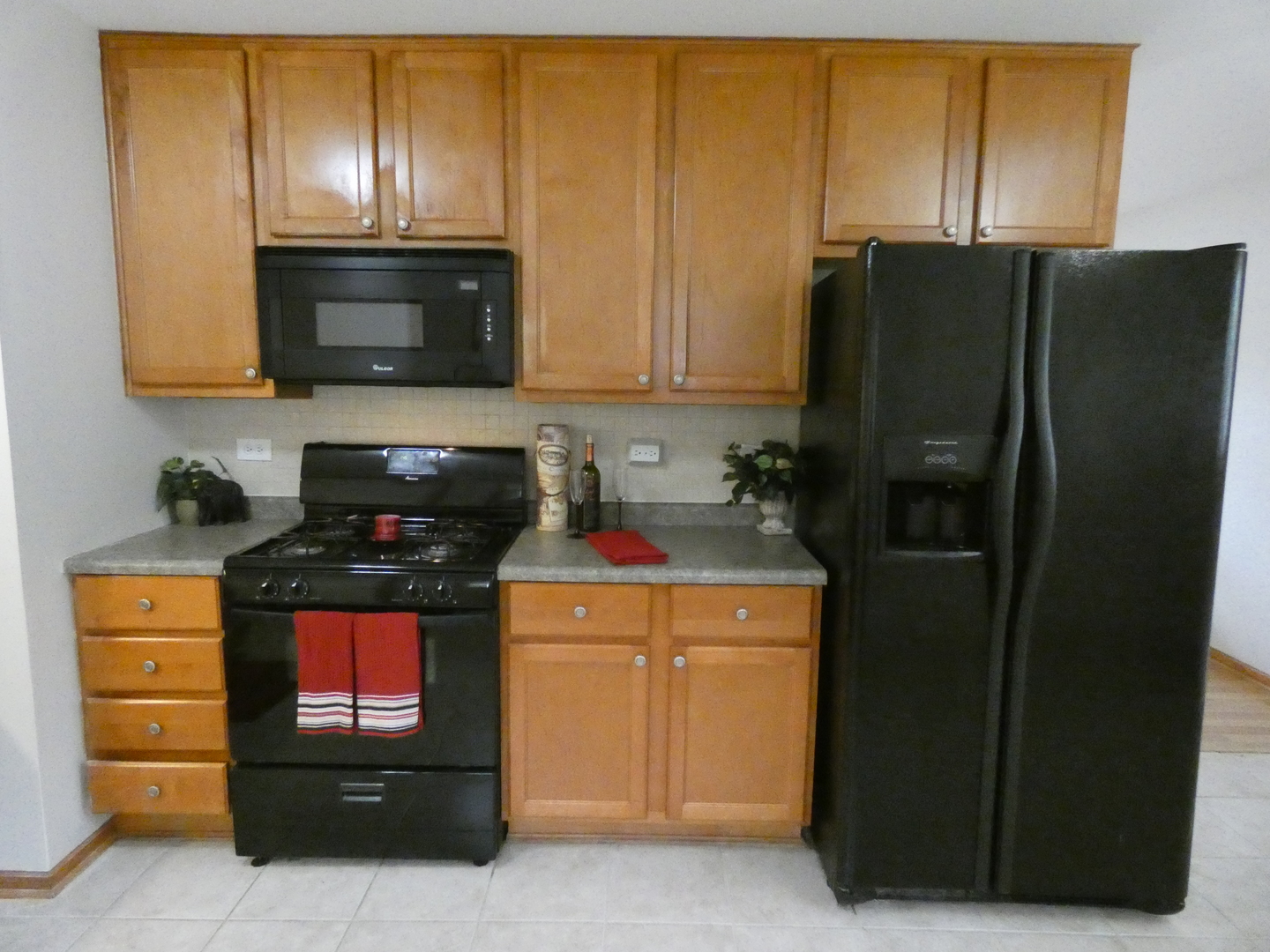 509 West Schaumburg Road Streamwood, IL 60107 - Photo 2 of 15
