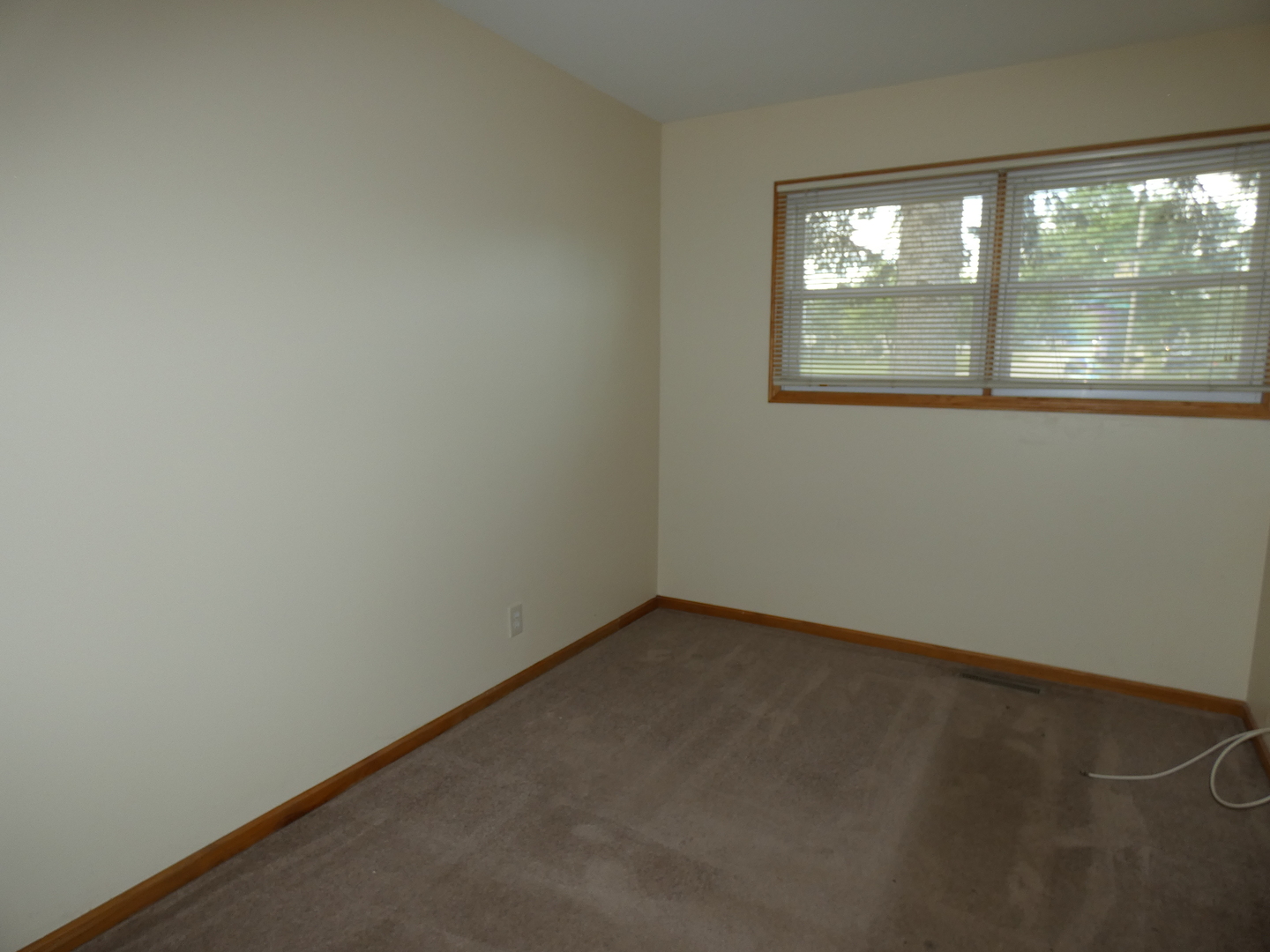 509 West Schaumburg Road Streamwood, IL 60107 - Photo 11 of 15