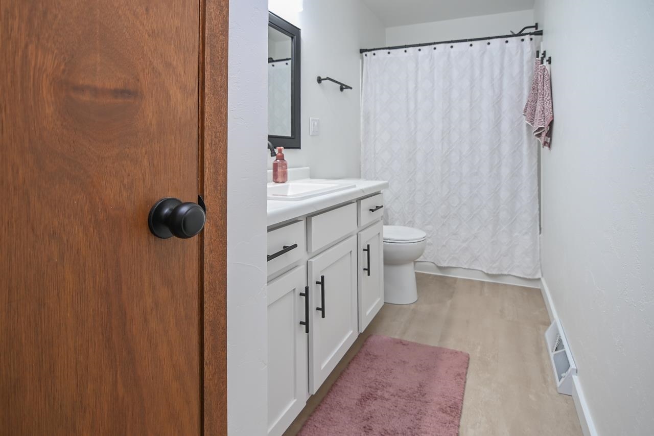 1443 East Calumet Street Appleton, WI 54915 - Photo 12 of 88