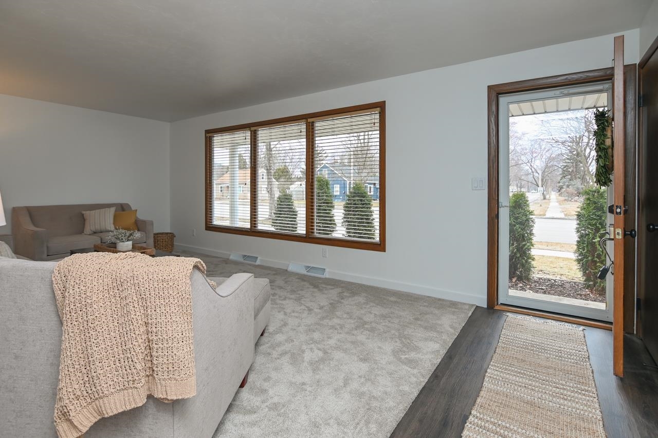 1443 East Calumet Street Appleton, WI 54915 - Photo 6 of 88