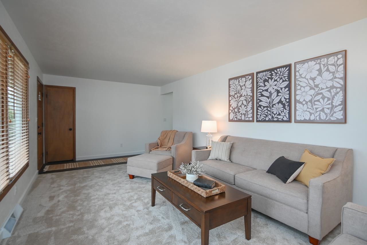 1443 East Calumet Street Appleton, WI 54915 - Photo 9 of 88