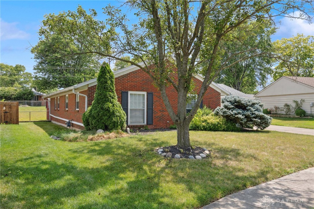 20 Walnut Place Springboro, OH 45066 - Photo 2 of 29