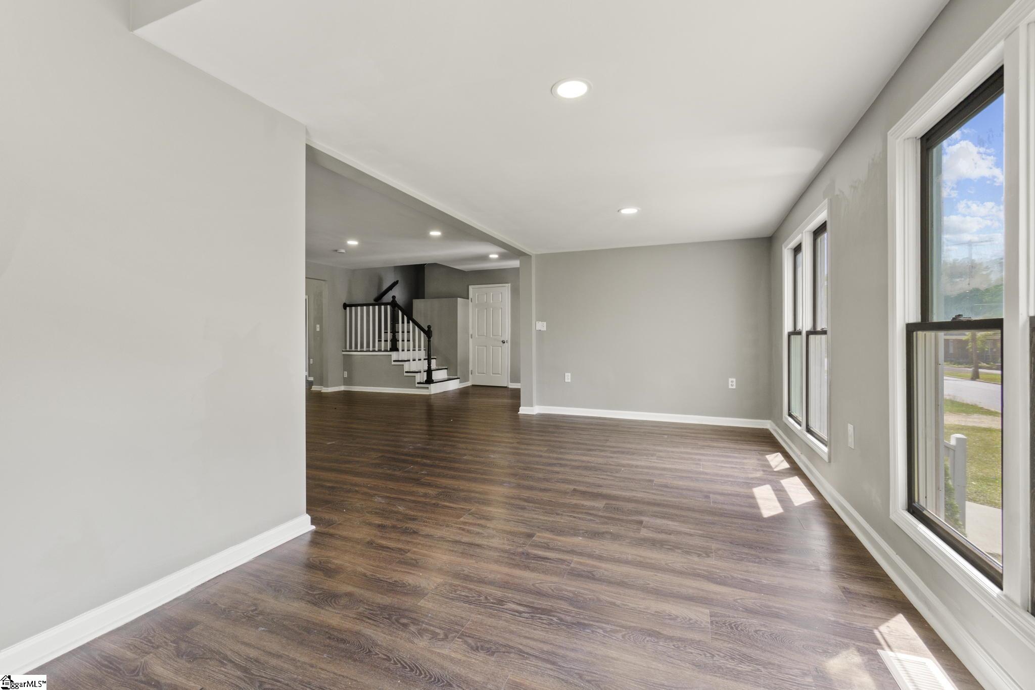 922 Carolina Circle Anderson, SC 29621 - Photo 7 of 36