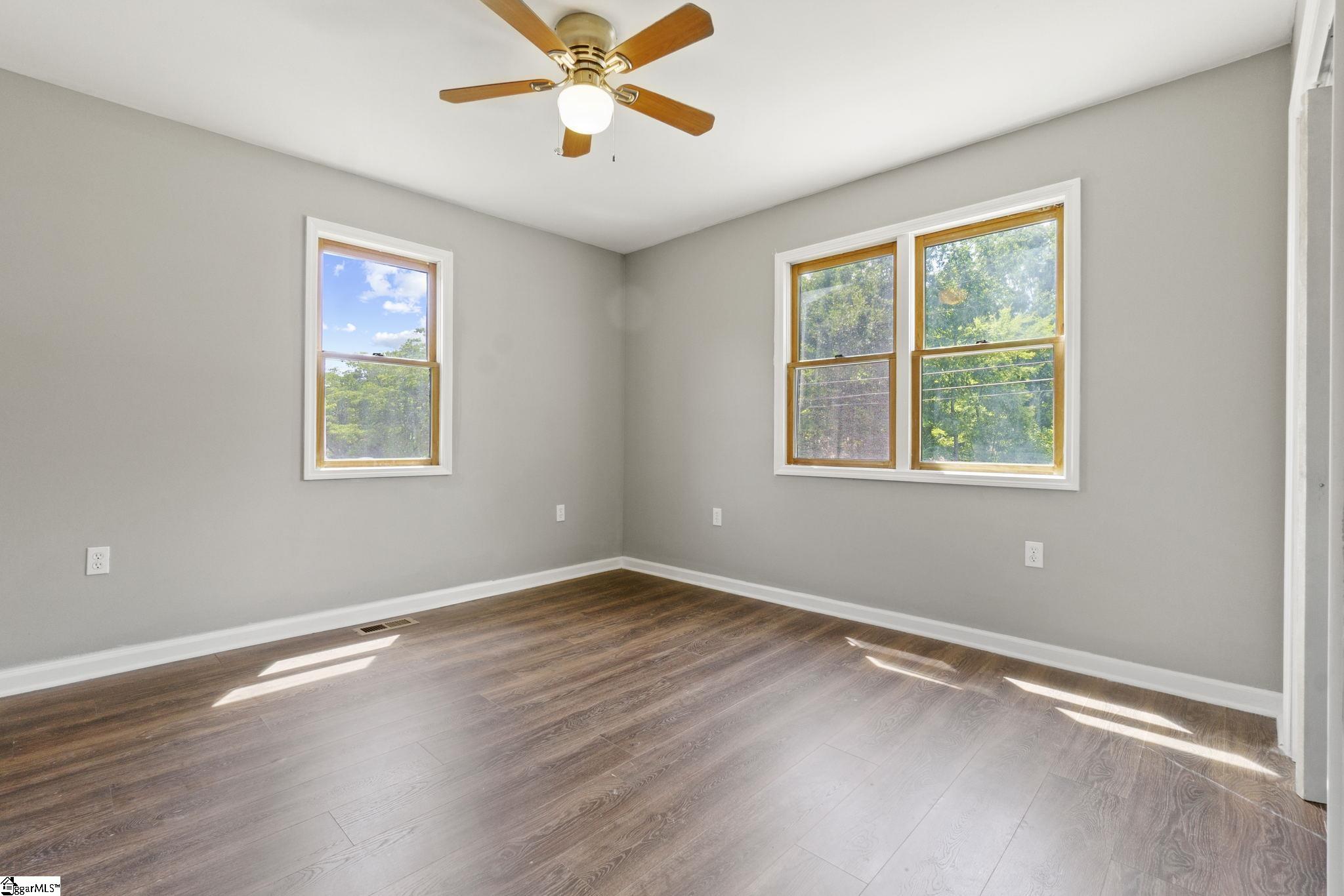 922 Carolina Circle Anderson, SC 29621 - Photo 9 of 36