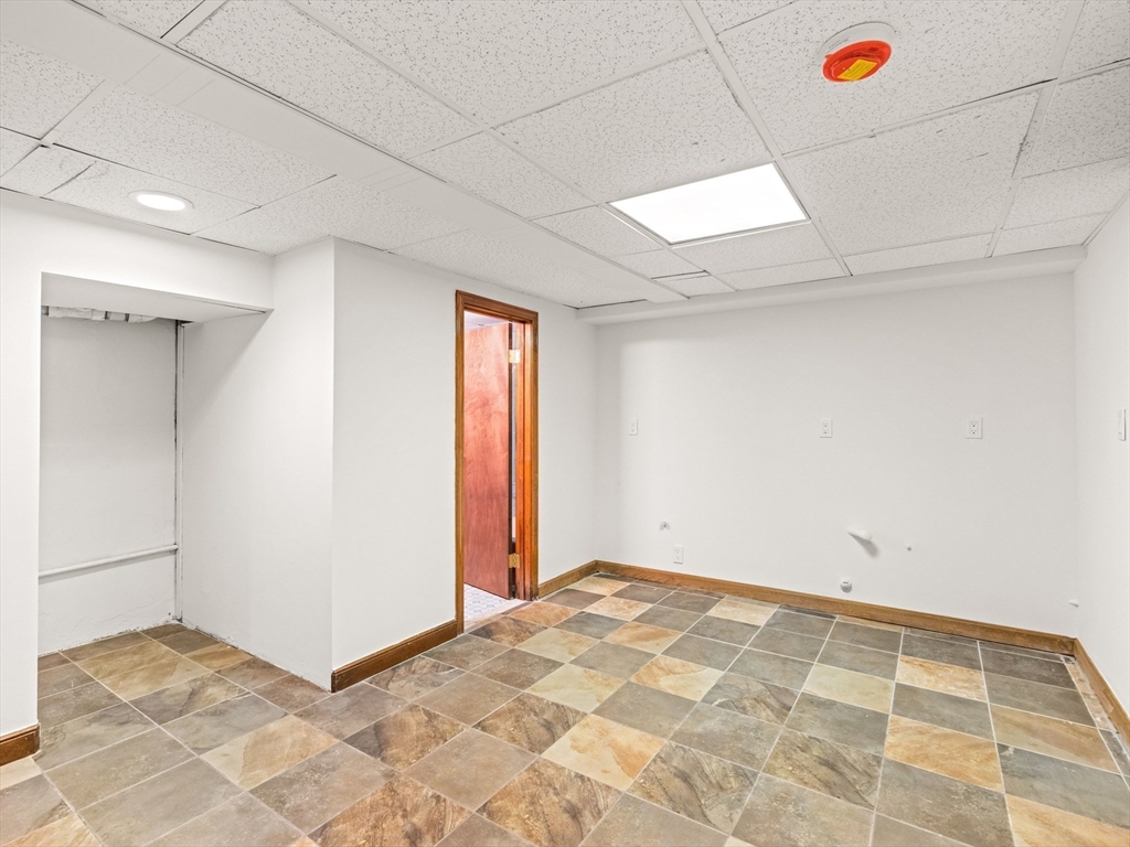 352 R Somerville Avenue Somerville, MA 02143 - Photo 26 of 33