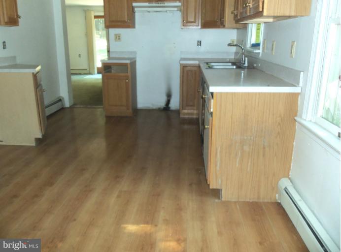 10159 Guilford Road Jessup, MD 20794 - Photo 15 of 17 Kitchen